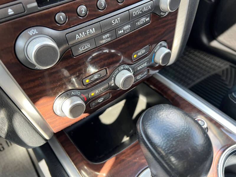 2013 Nissan Pathfinder Platinum