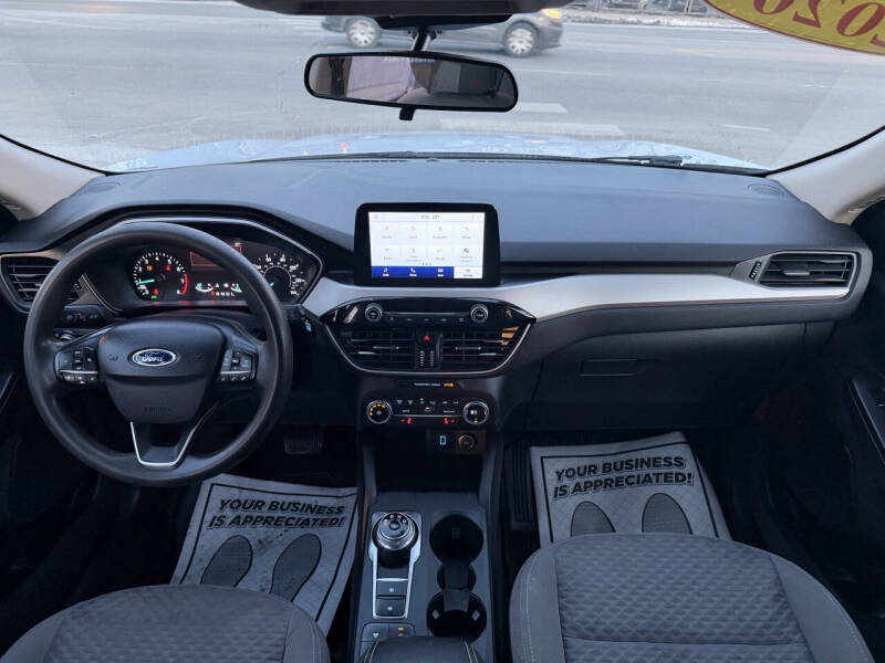 2020 Ford Escape SE
