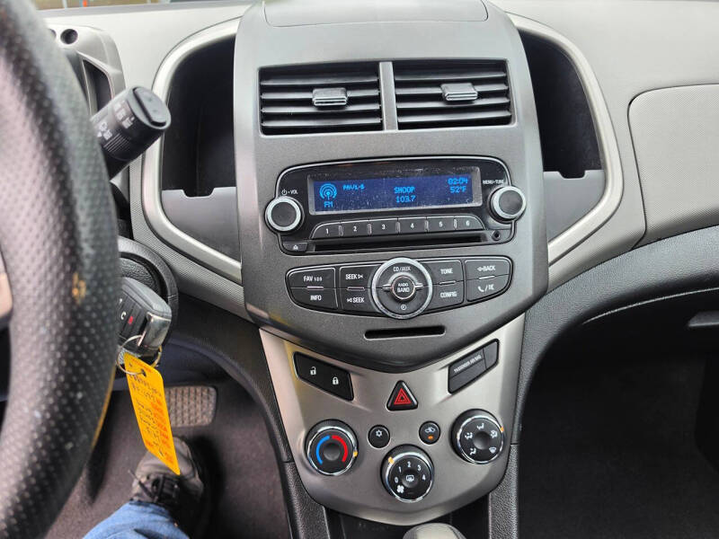 2013 Chevrolet Sonic LT Auto