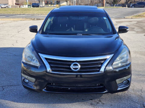 2013 Nissan Altima for sale at Blue Ridge Auto Outlet in Kansas City MO