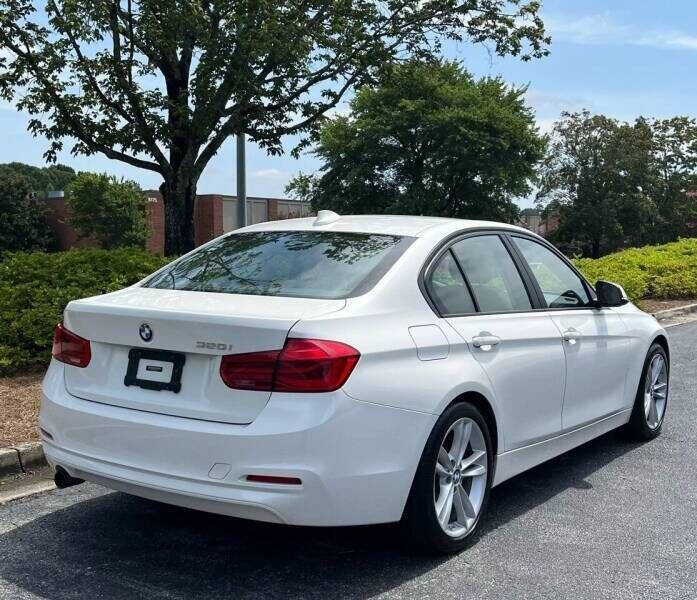 2018 BMW 3 Series 320i