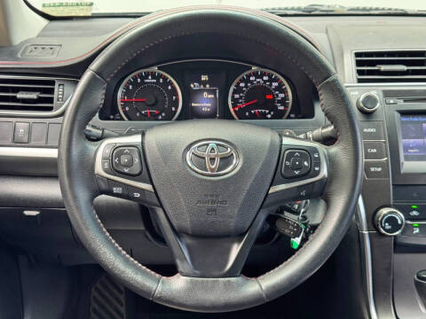 2017 Toyota Camry SE