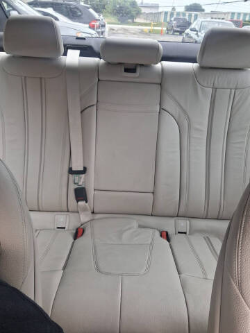 2017 BMW 5 Series 540i