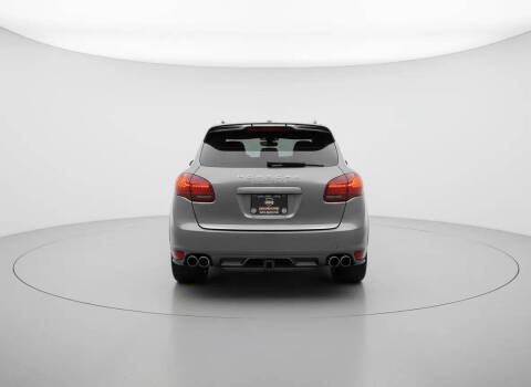 2014 Porsche Cayenne GTS