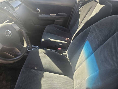 2011 Nissan Versa 1.8 S