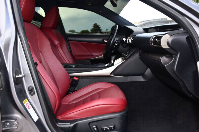 2016 Lexus IS 300