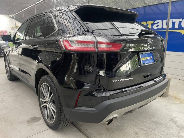 2022 Ford Edge Titanium