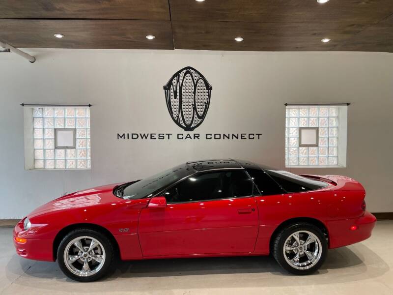2002 Chevrolet Camaro for sale at Midwest Car Connect in Villa Park IL