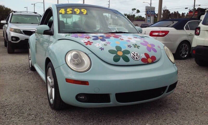 2010 Volkswagen New Beetle Base PZEV