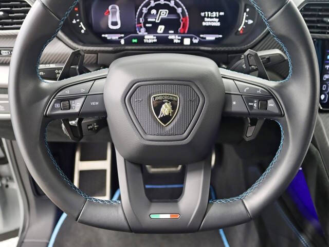 2023 Lamborghini Urus Performante
