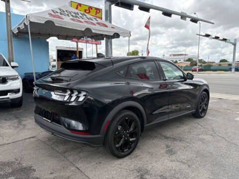 2024 Ford Mustang Mach-E Select