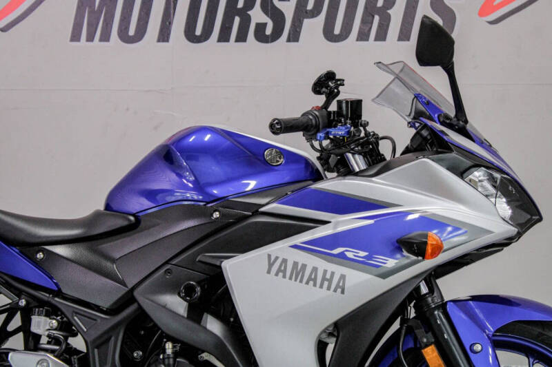 2015 Yamaha YZF-R3