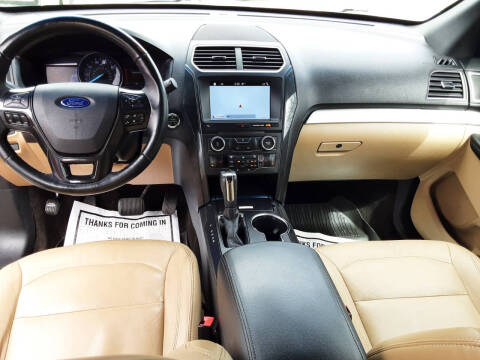 2017 Ford Explorer XLT