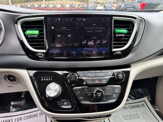 2022 Chrysler Pacifica Touring L
