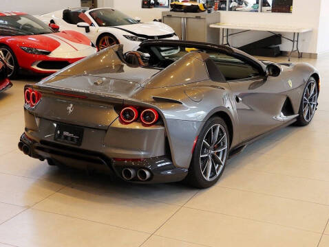 2021 Ferrari 812 GTS