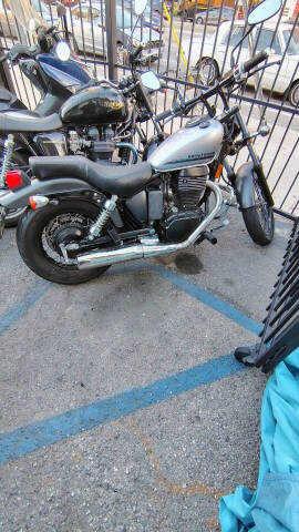 2018 Suzuki Boulevard S40