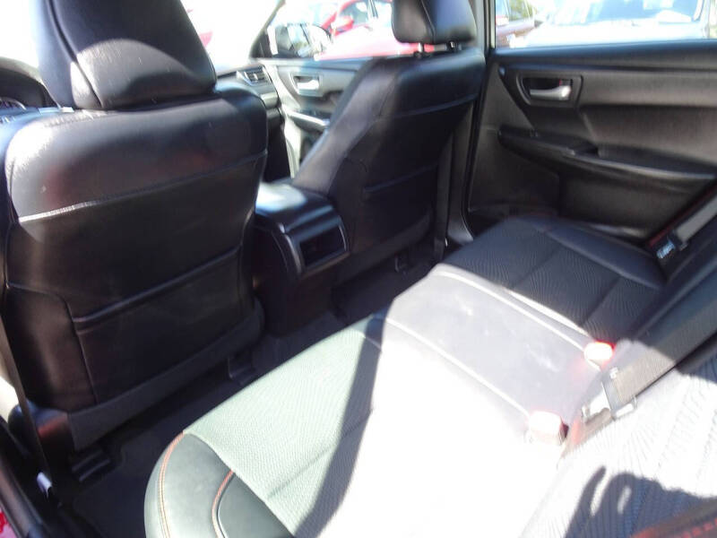 2017 Toyota Camry LE