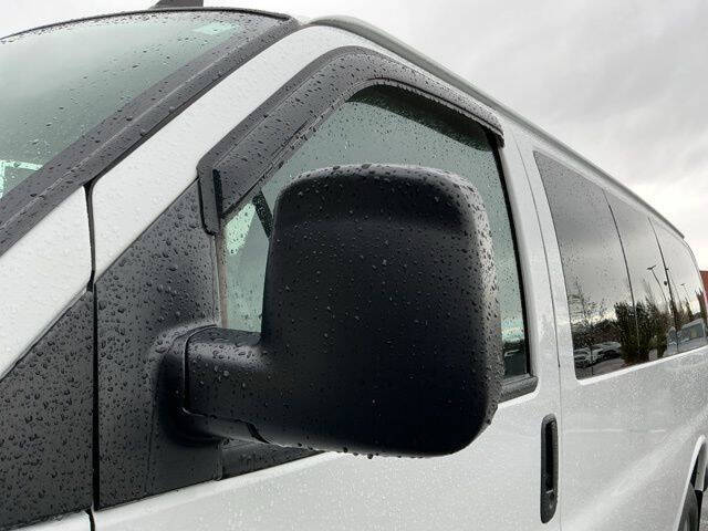 2017 GMC Savana 3500