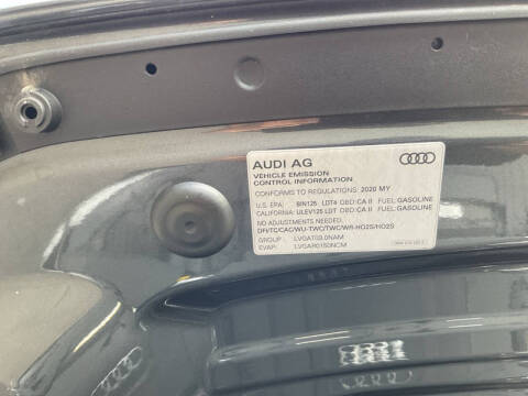 2020 Audi Q8 quattro Premium Plus 55 TFSI