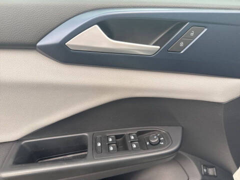 2022 Volkswagen Taos SE 4Motion