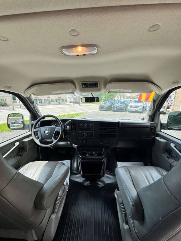 2017 Chevrolet Express LS 3500