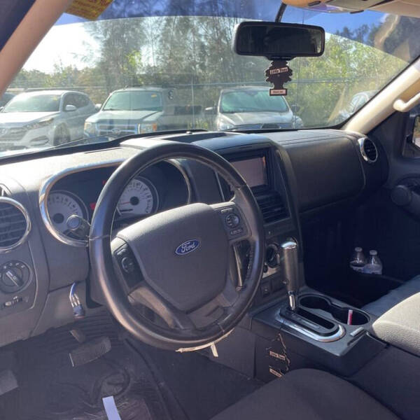 2010 Ford Explorer Sport Trac XLT