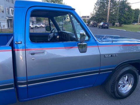 1992 Dodge RAM 150 LE