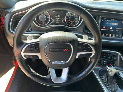 2015 Dodge Challenger SXT Plus