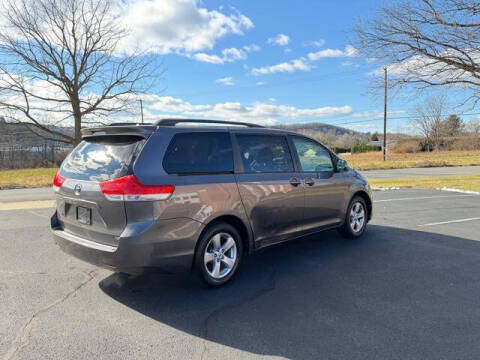 2011 Toyota Sienna