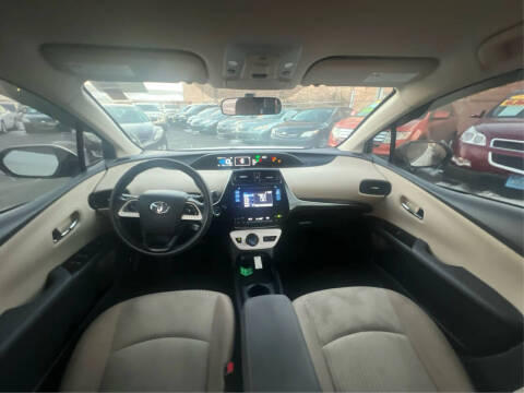 2016 Toyota Prius Two