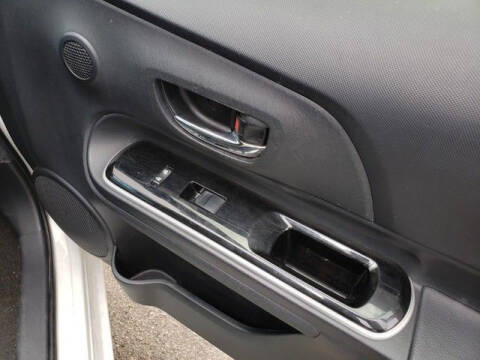 2015 Toyota Prius c Three