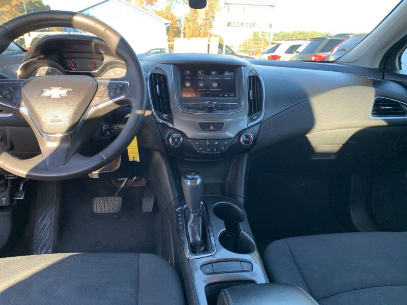 2019 Chevrolet Cruze LS