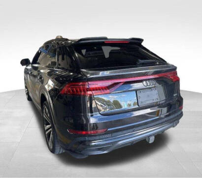 2020 Audi Q8 quattro Premium Plus 55 TFSI