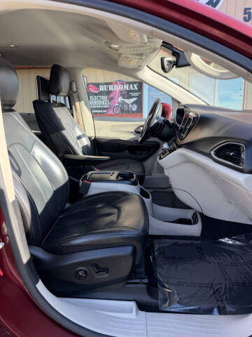 2018 Chrysler Pacifica Touring L Plus