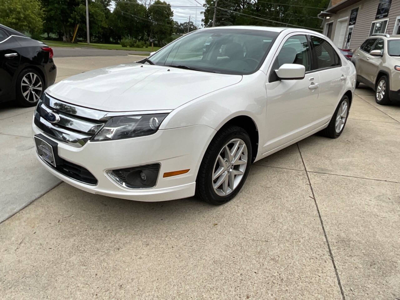 2012 Ford Fusion for sale at Auto Connection in Waterloo, IA