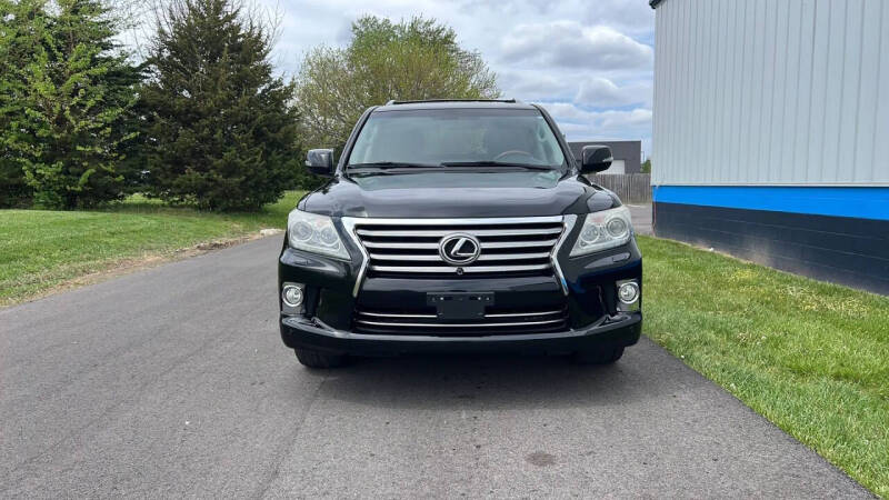 2013 Lexus LX 570