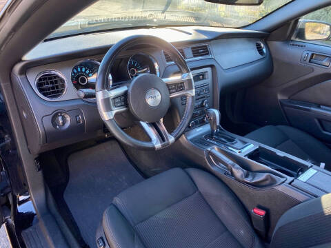 2014 Ford Mustang V6