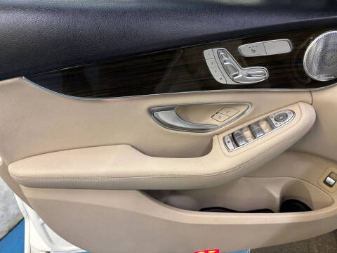 2017 Mercedes-Benz C-Class