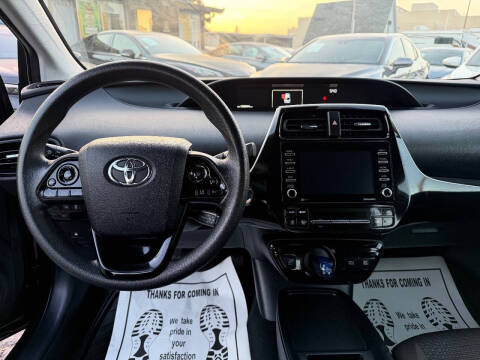 2021 Toyota Prius LE