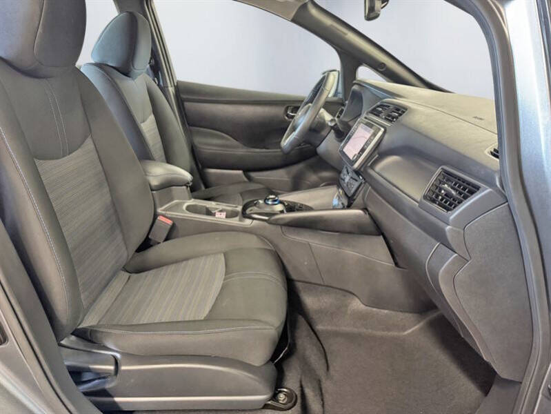 2024 Nissan LEAF SV PLUS