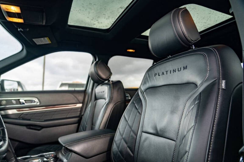 2017 Ford Explorer Platinum