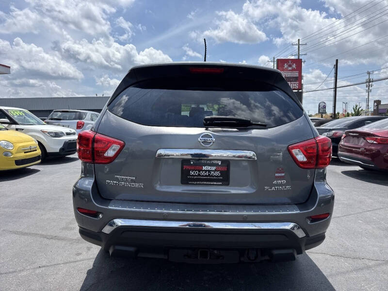 2017 Nissan Pathfinder Platinum