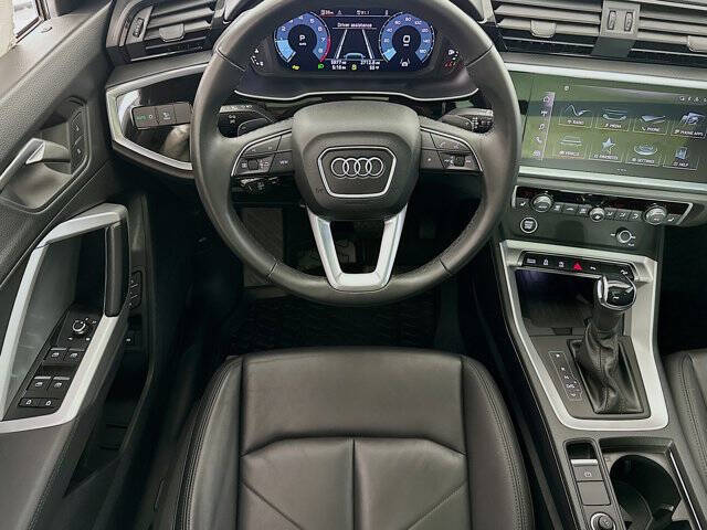 2024 Audi Q3 quattro S line Premium 45 TFSI