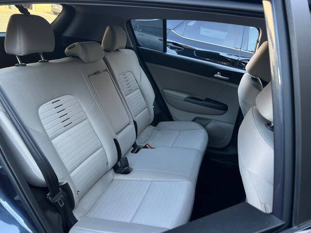 2022 Kia Sportage LX