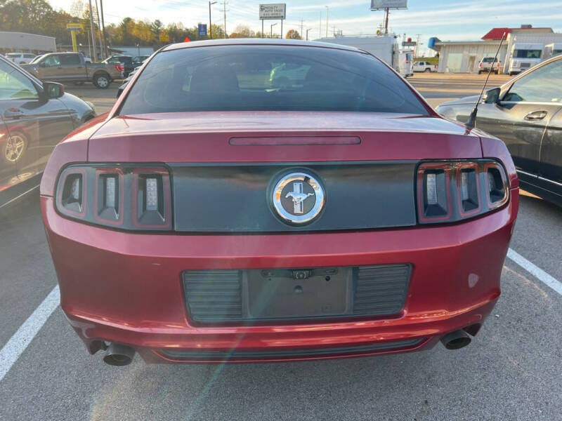 2014 Ford Mustang V6