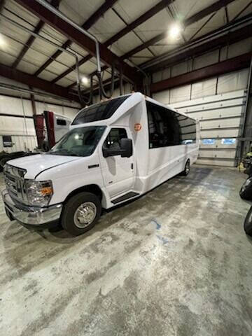 2019 Ford E-450