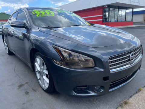 2009 Nissan Maxima for sale at Premium Motors in Louisville KY