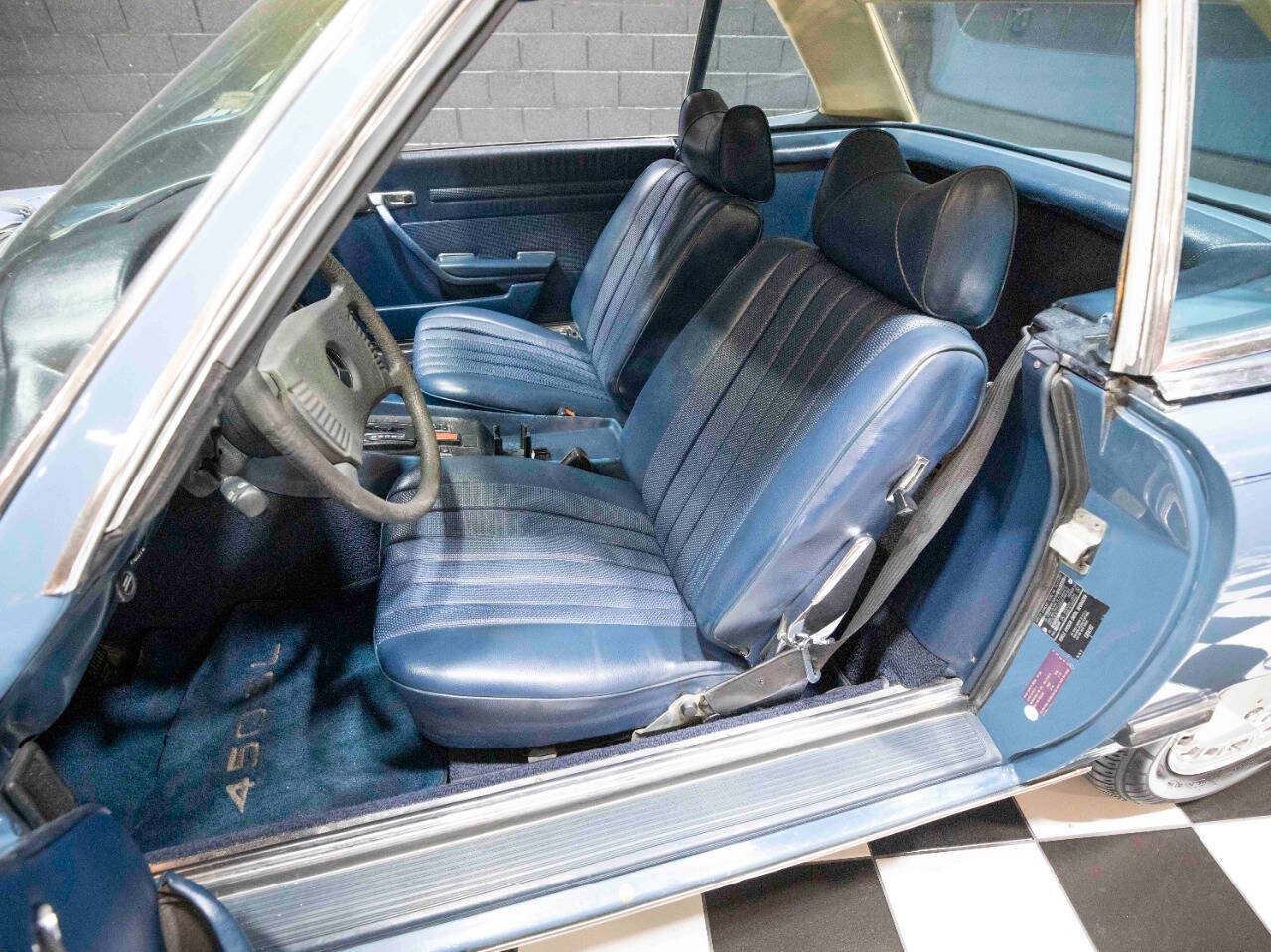 1977 Mercedes-Benz 450 SL 37