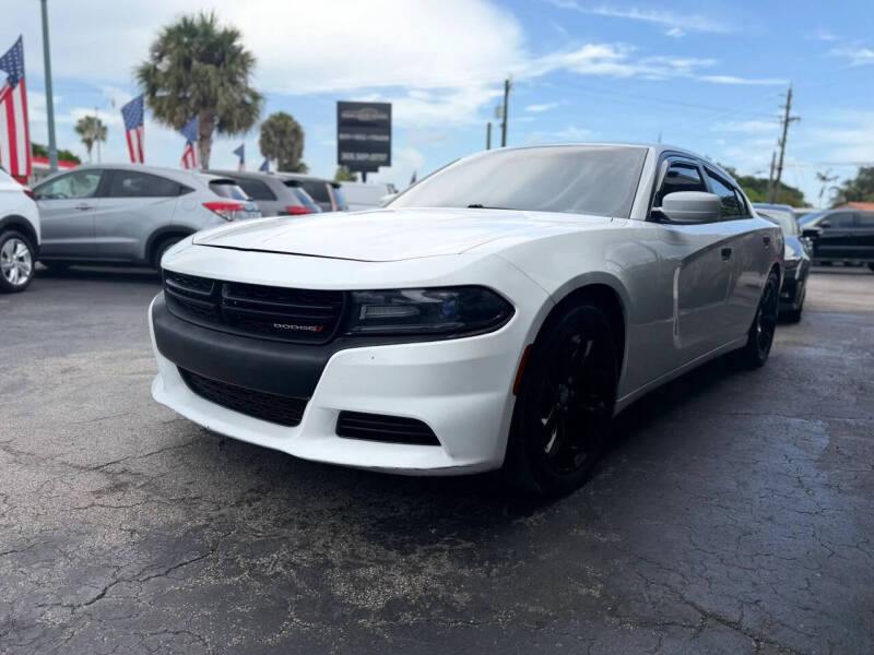 2015 Dodge Charger SE