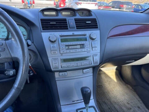 2004 Toyota Camry Solara SLE V6